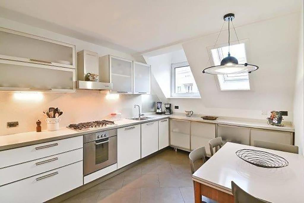 Penthouse In The Centre Apartment Merano Exterior photo